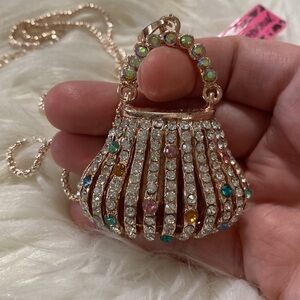 Betsey Johnson purse 👛 necklace
